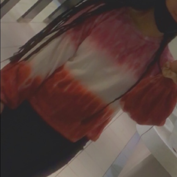 soft Shirt❤️💗🤍 - Picture 3 of 6